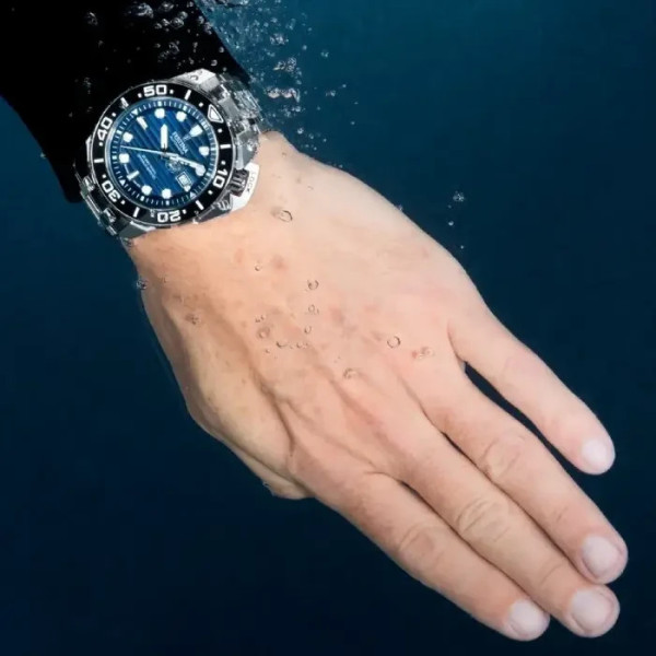 Festina Swiss Made F20043/2