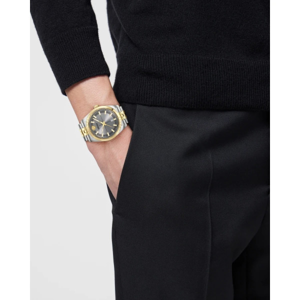 луксозен часовник versace с биколорна верижка и greca дизайн classicwatches.bg