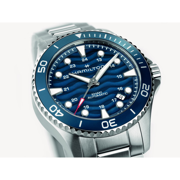 часовник hamilton khaki navy син циферблат сапфир classicwatches.bg
