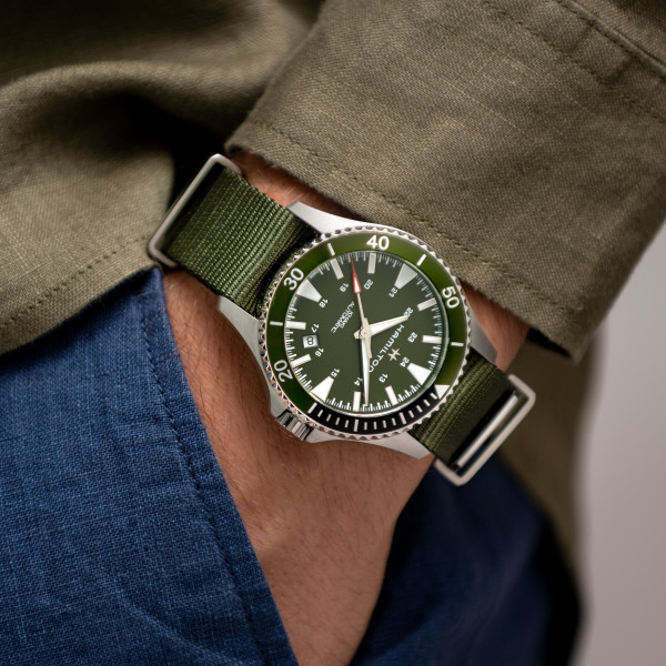 ЧАСОВНИК HAMILTON KHAKI NAVY SCUBA AUTO 40 ММ H82375961