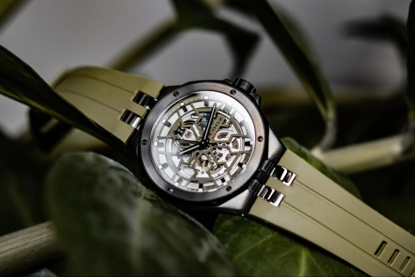 ЧАСОВНИК EDOX DELFIN THE ORIGINAL MECANO AUTOMATIC 43 ММ 85303-357GNCAV-VONB