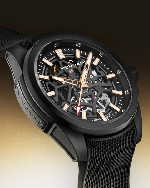 часовник norqain independence skeleton черна гумена milanese каишка classicwatches.bg