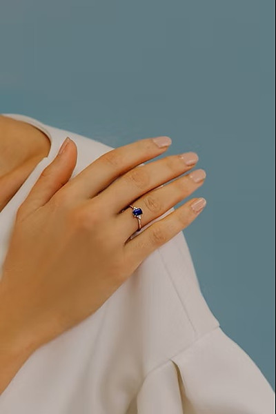 COMETE GOLD RING DIAMONDS AND SAPPHIRE ANB2356