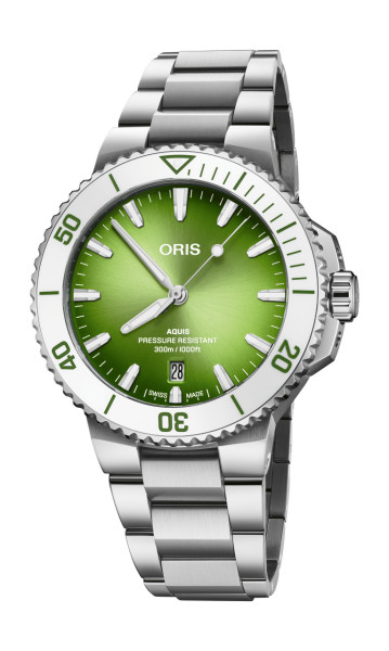 часовник мъжки автоматичен oris aquis date taste of summer 01 733 7787 4137 отпред ClassicWatches.bg
