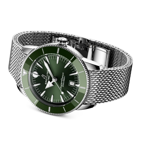 Метална верижка и закопчалка от стомана на модел AB3112361L1A1 – classicwatches.bg