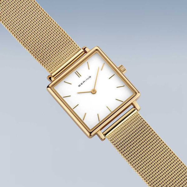 Дамски часовник Bering Classic 18226-334