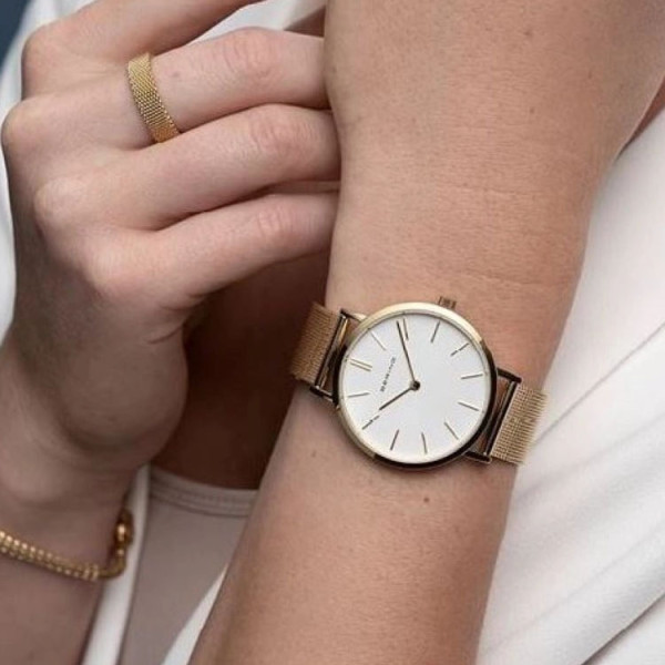 Дамски часовник Bering Classic Gold 13436-334