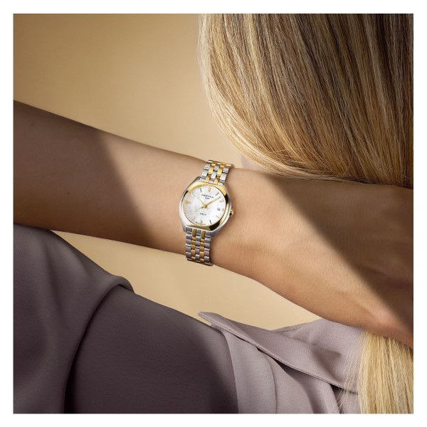 дамски часовник certina c0492102211600 диамантени индекси
