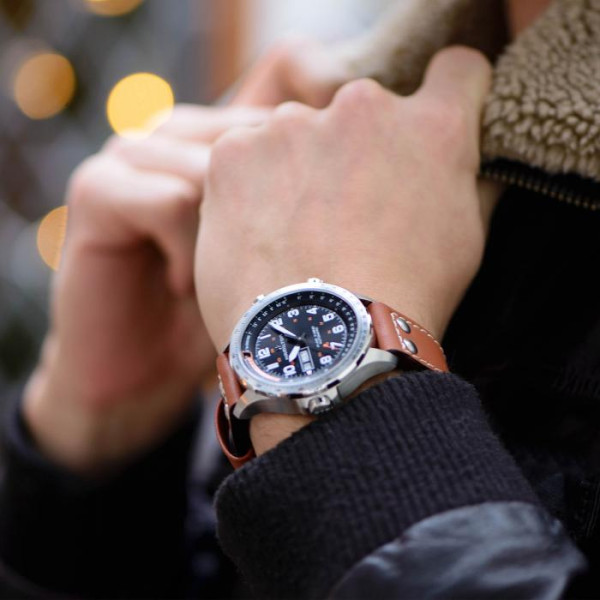 Hamilton Khaki X-Wind DAY Date Automatic H77755533