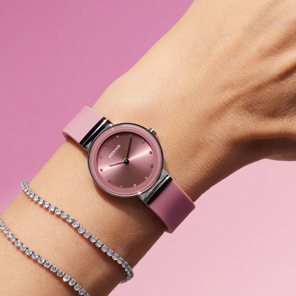 Дамски часовник Bering Classic 10129-909