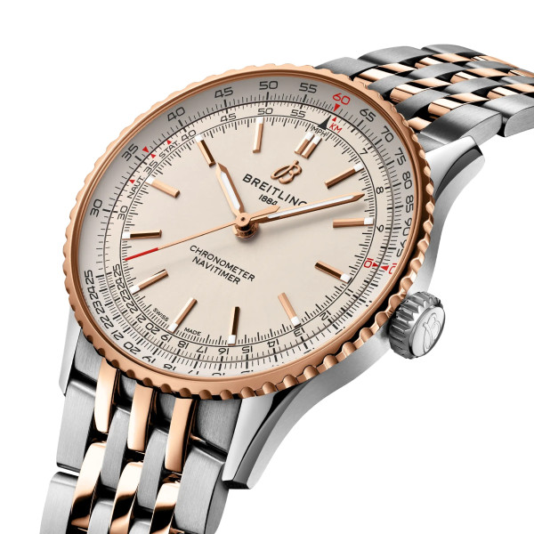 Breitling Navitimer Automatic 41 U17329F41G1U1 с корпус от стомана и розово злато – classicwatches.bg