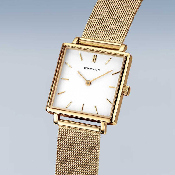 Дамски часовник Bering Classic 18226-334