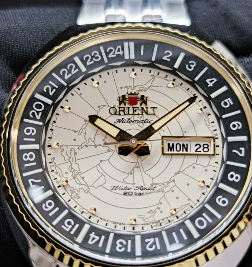 ORIENT WORLD MAP 43.5MM MEN'S WATCH RA-AA0E01S