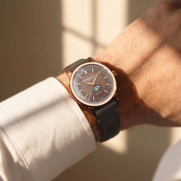 raymond weil moon phase автоматичен 39 мм сапфир кристал classicwatches.bg
