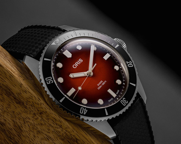 ЧАСОВНИК ORIS X REDBAR LIMITED EDITION II 39 ММ 733 7795 4018-SET