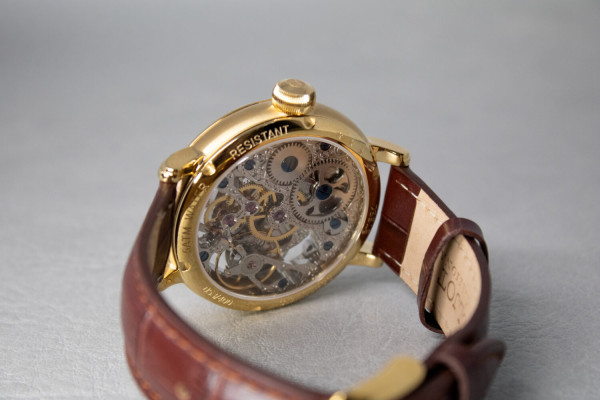 часовник poljot international sputnik златист корпус кафява кожена каишка classicwatches.bg