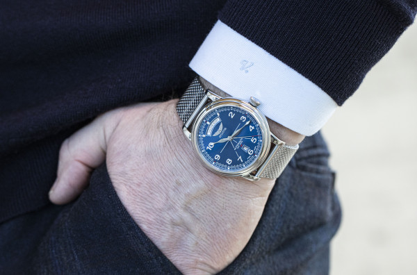 Aviator Douglas Day-Date V.3.44.0.401.5