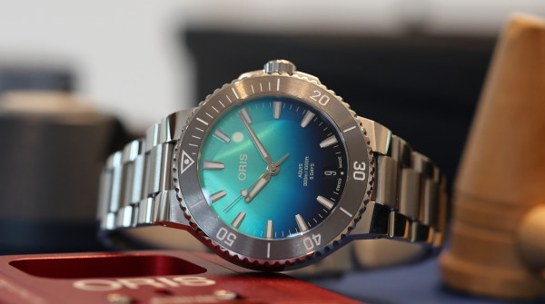 ORIS AQUIS GREAT BARRIER REEF LIMITED EDITION  IV 400 7790 4185-Set