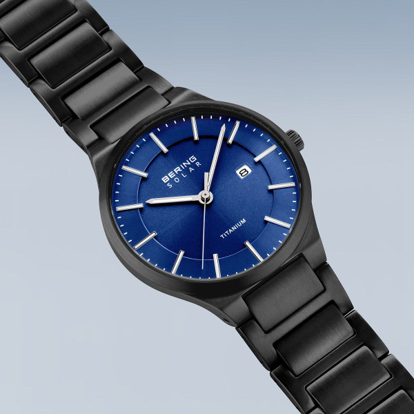 Мъжки часовник Bering Solar 15239-727