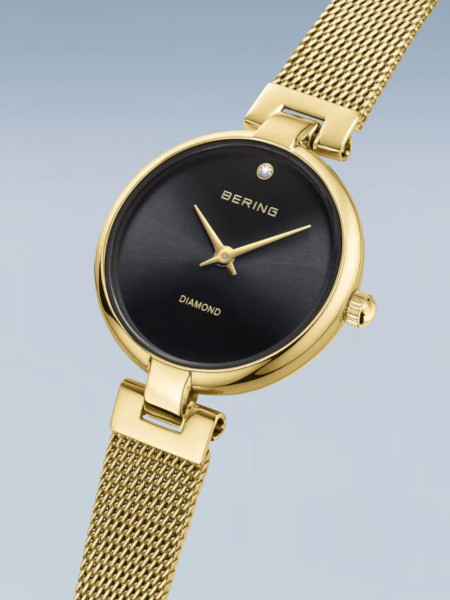 Дамски сет часовник и гривна Bering Diamond Classic 17724-332-GWP