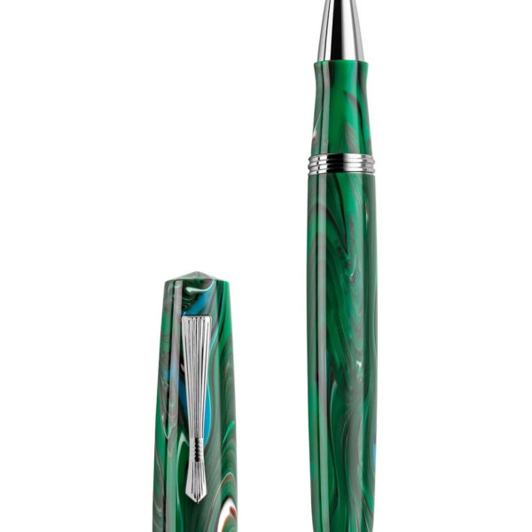 Ролер Montegrappa Elmo ISE2RRAG тюркоазен с хромирани детайли – classicwatches.bg
Ролер Montegrappa Elmo ISE2RRAG италиански луксозен инструмент за писане – classicwatches.bg
