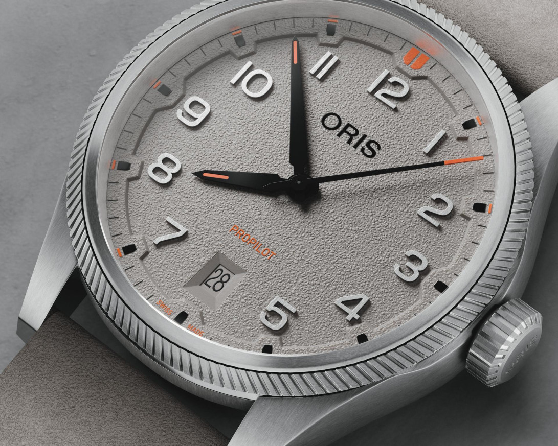 ЧАСОВНИК ORIS PROPILOT DATE 41ММ 733 7805 4163 07 6 20 15LC