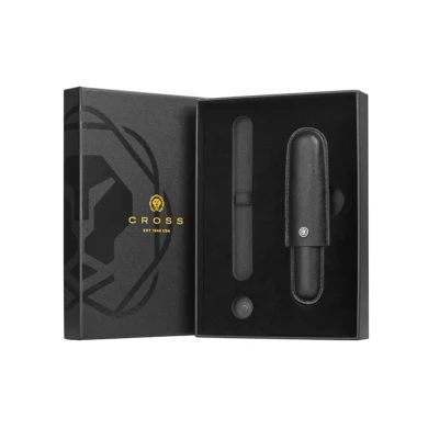 Подаръчна кутия Cross, с включен черен калъф тип "пура" за едно пишещо средство