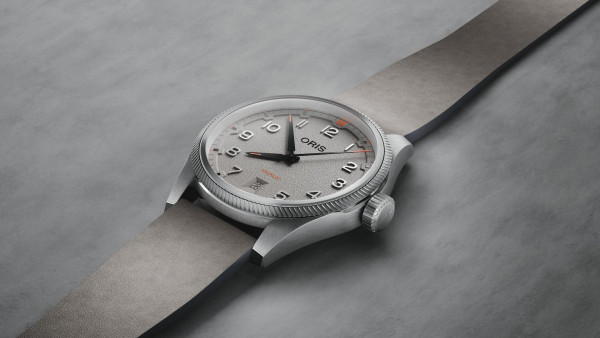 ЧАСОВНИК ORIS PROPILOT DATE 41ММ 733 7805 4163 07 6 20 15LC