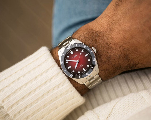 ЧАСОВНИК ORIS X REDBAR LIMITED EDITION II 39 ММ 733 7795 4018-SET
