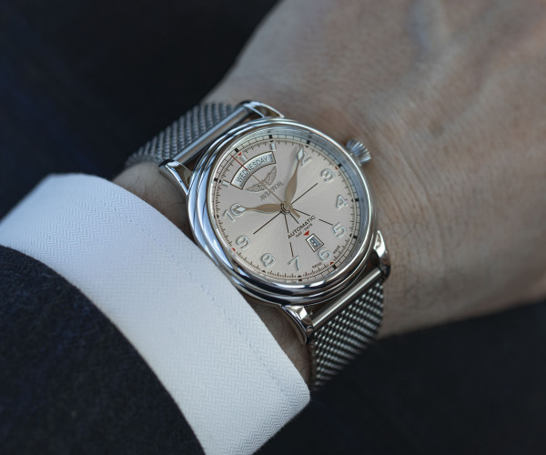Aviator Douglas Day-Date V.3.44.0.399.5