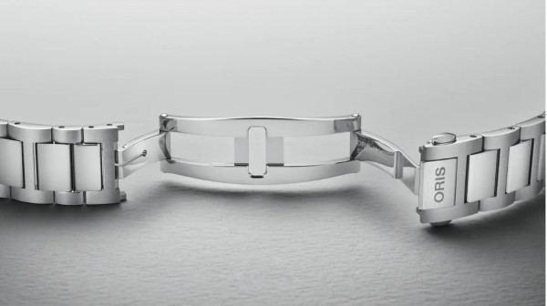 Oris 01 754 7798 4069-07 8 20 06 – часовник с прозрачен гръб и автоматичен механизъм – ClassicWatches.bg