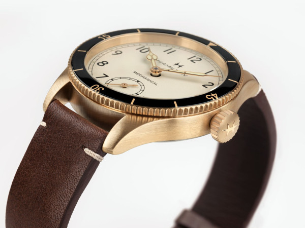 Часовник Hamilton H76709510 – прозрачен заден капак – classicwatches.bg