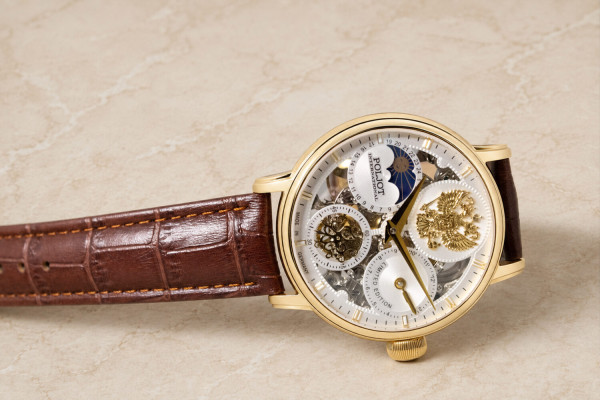 часовник poljot international dynasty iii скелетонизиран циферблат classicwatches.bg
