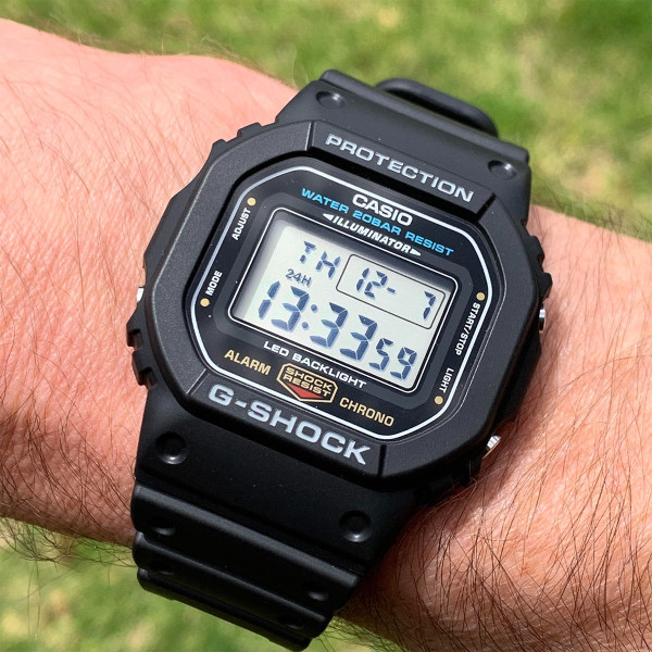 CASIO G-SHOCK DW-5600UE-1ER