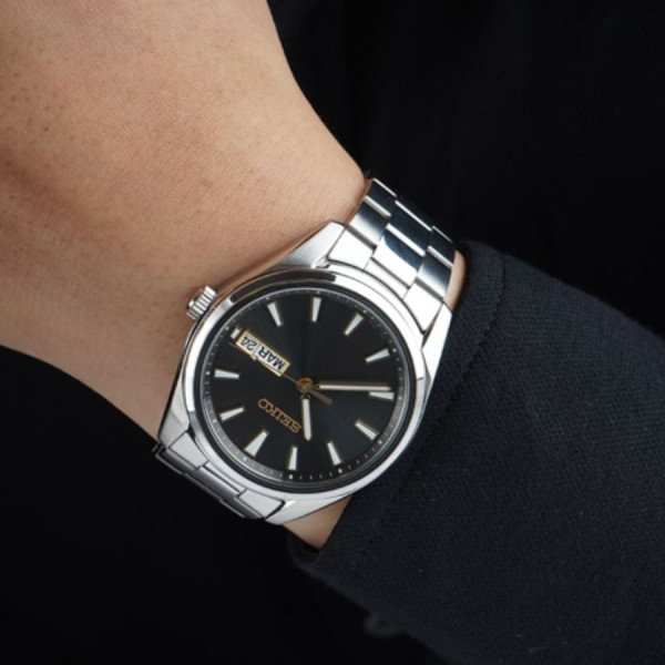 SEIKO CLASSIC 40MM MEN'S WATCH SUR343P1
